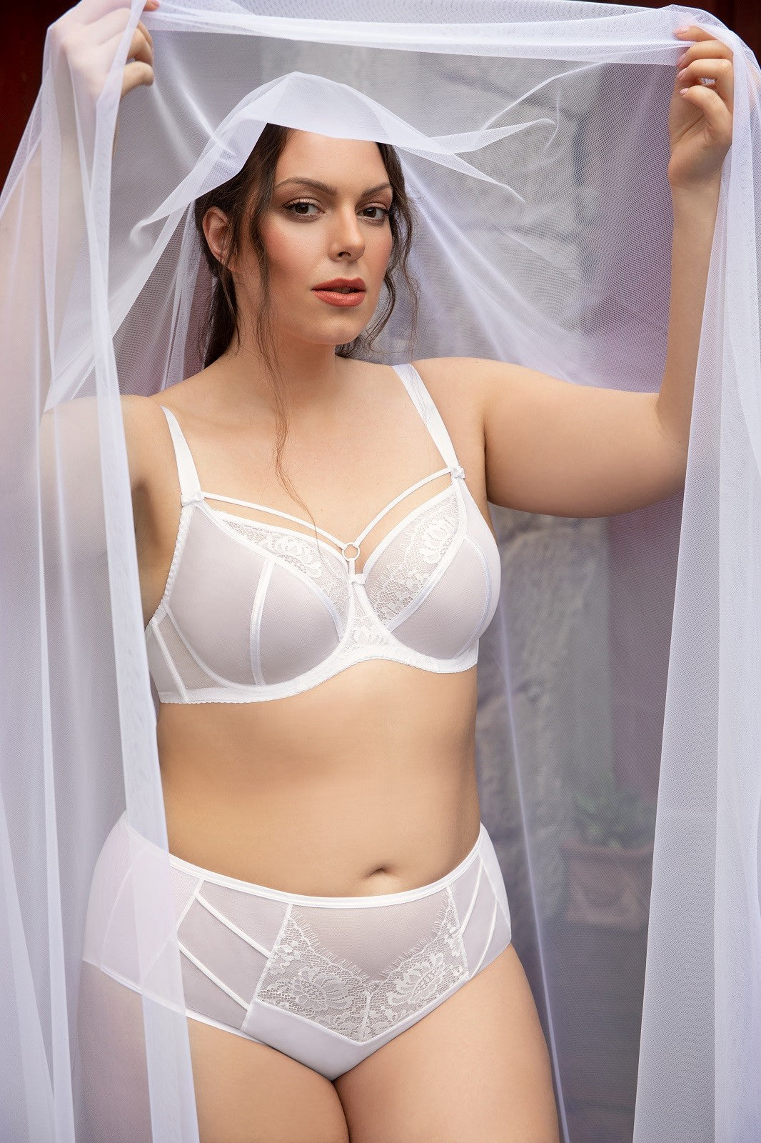 BIUSTONOSZ RAJ K496 BIAŁY