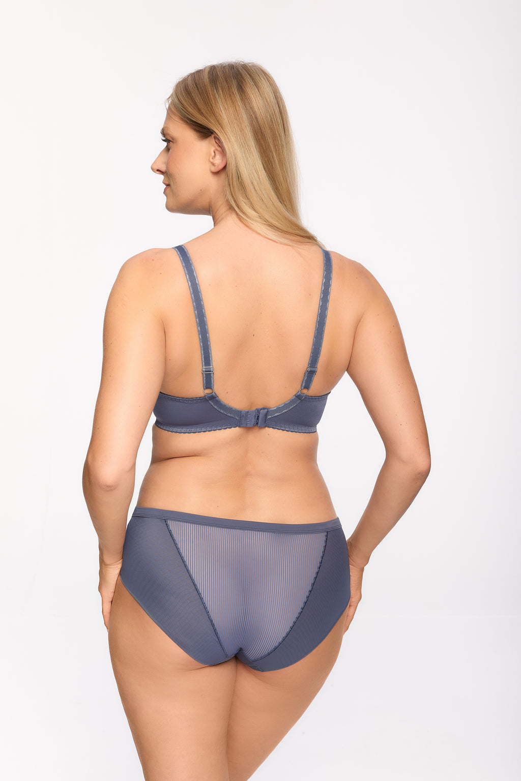 BIUSTONOSZ PÓŁMIĘKNE JEANSY SONIA BSO 1058