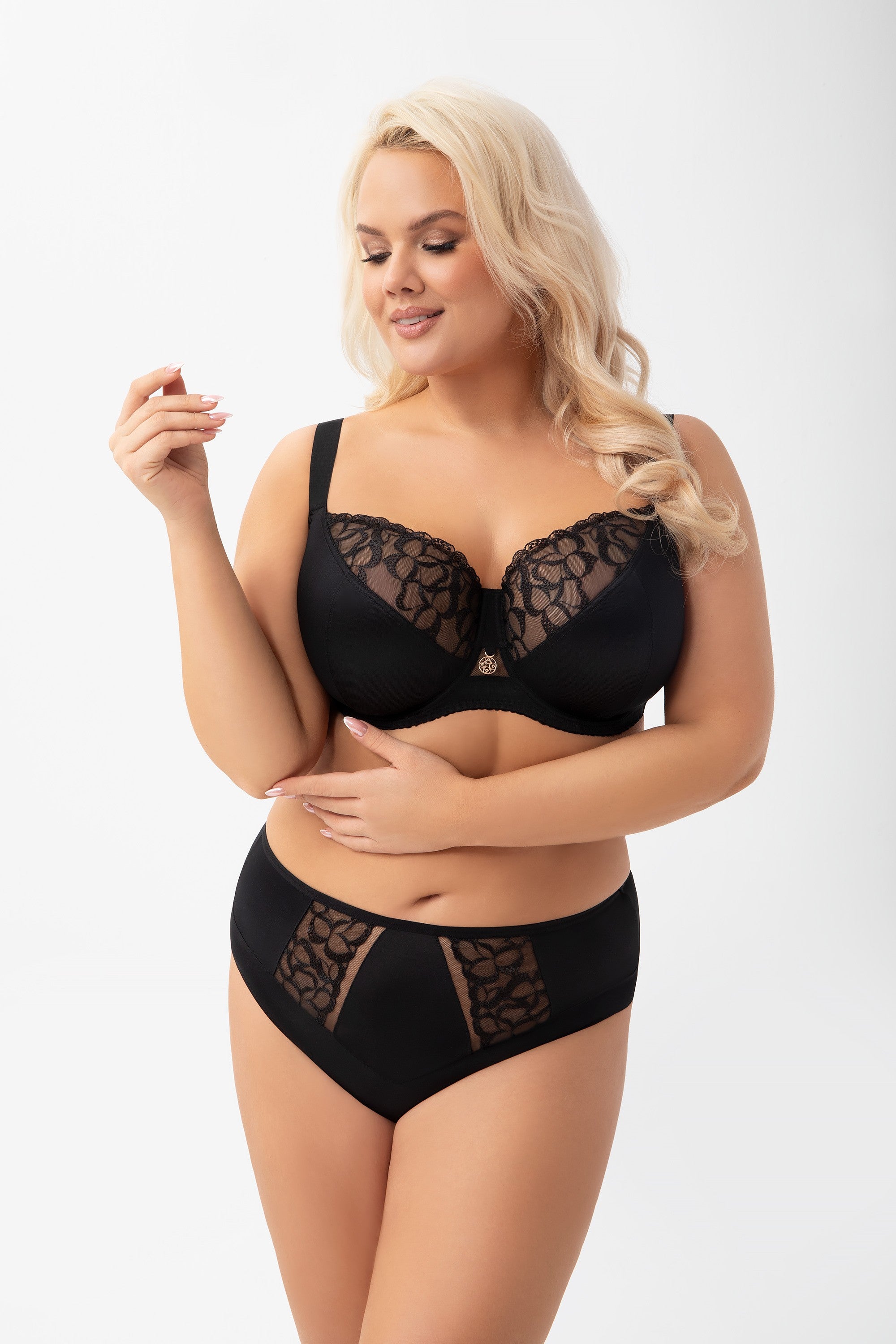 BIUSTONOSZ ISLA K934 CZARNY