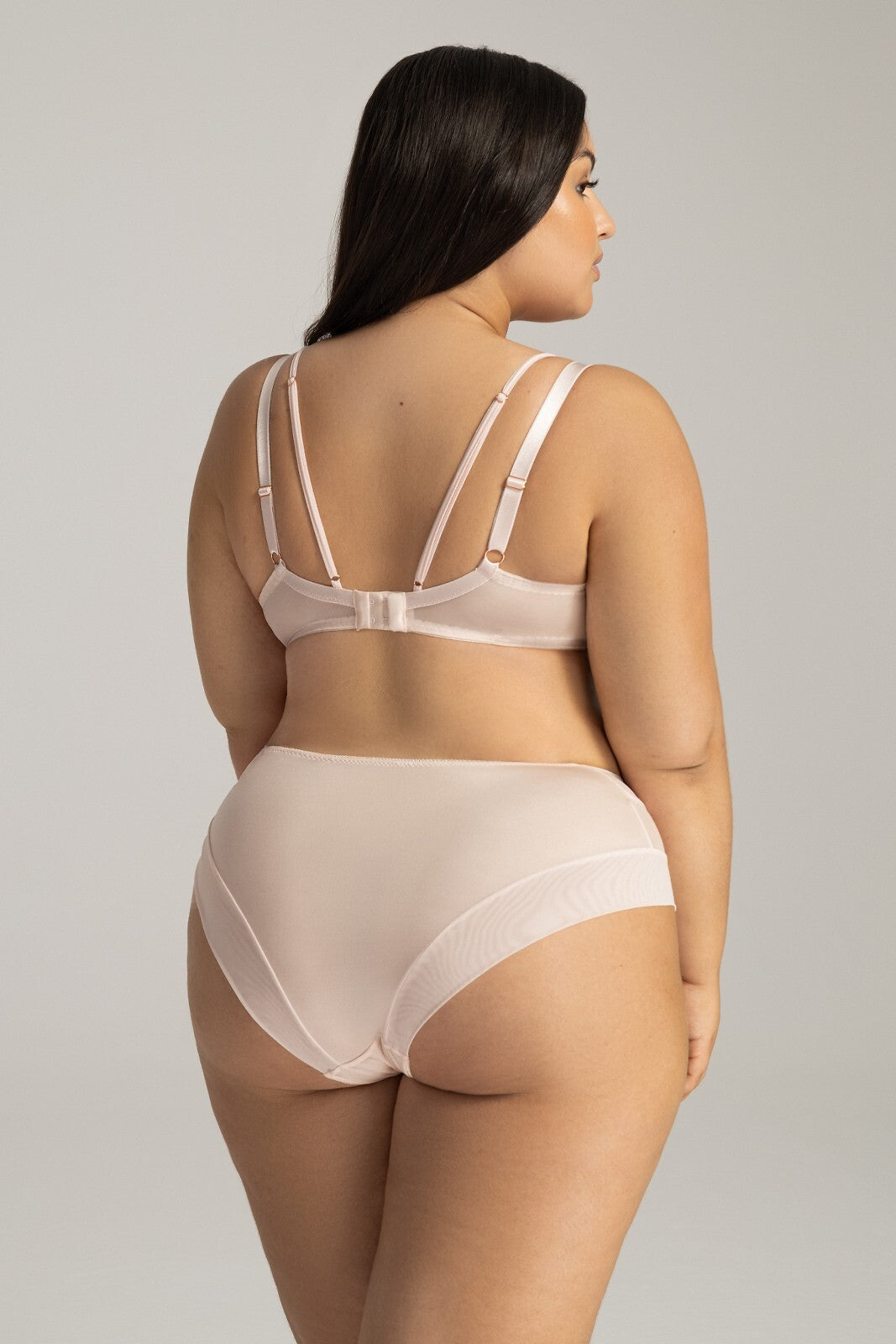 BIUSTONOSZ AV 2163 MAXI PÓŁ MIĘKKI PUDER