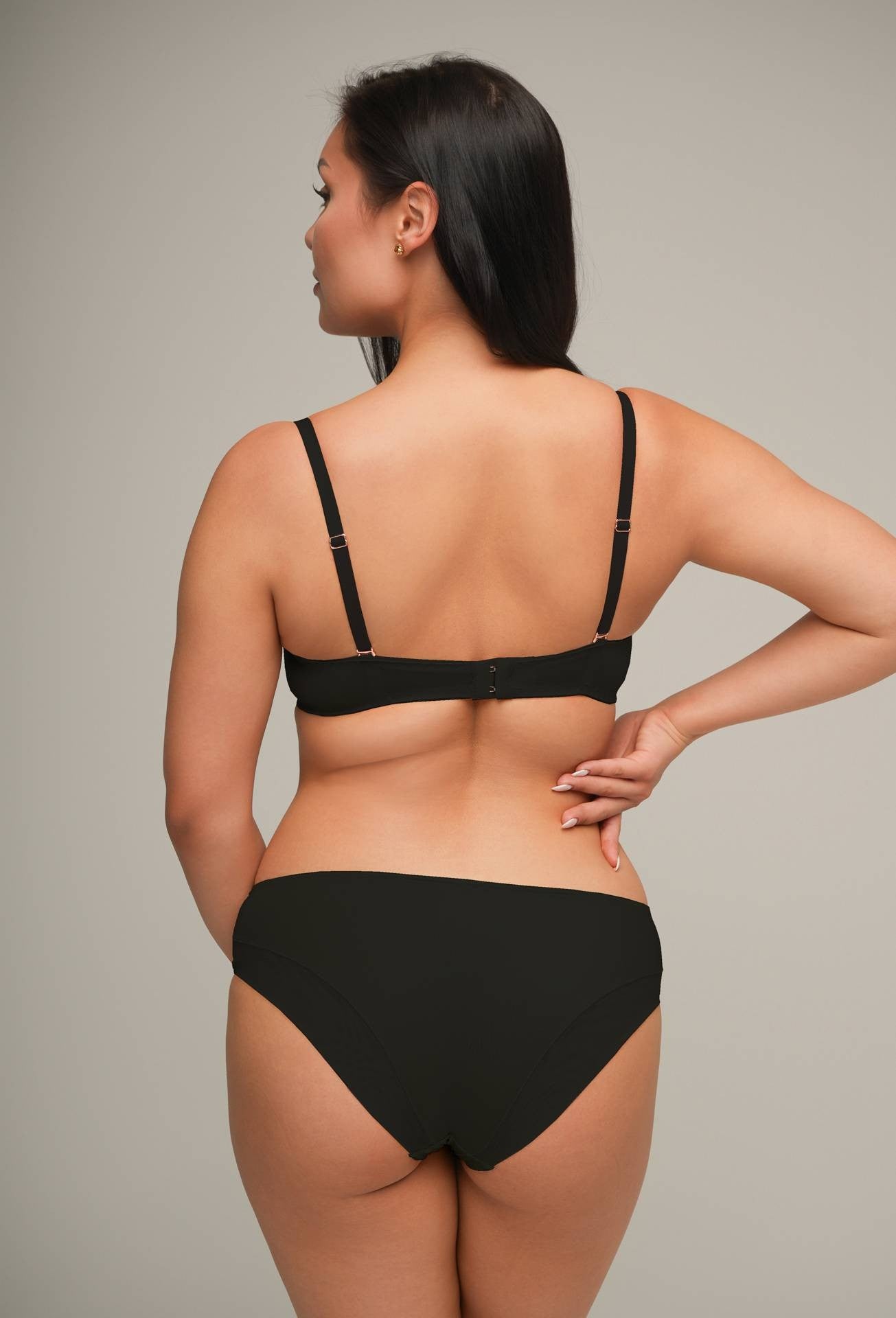 BIUSTONOSZ PUSH UP CZARNY