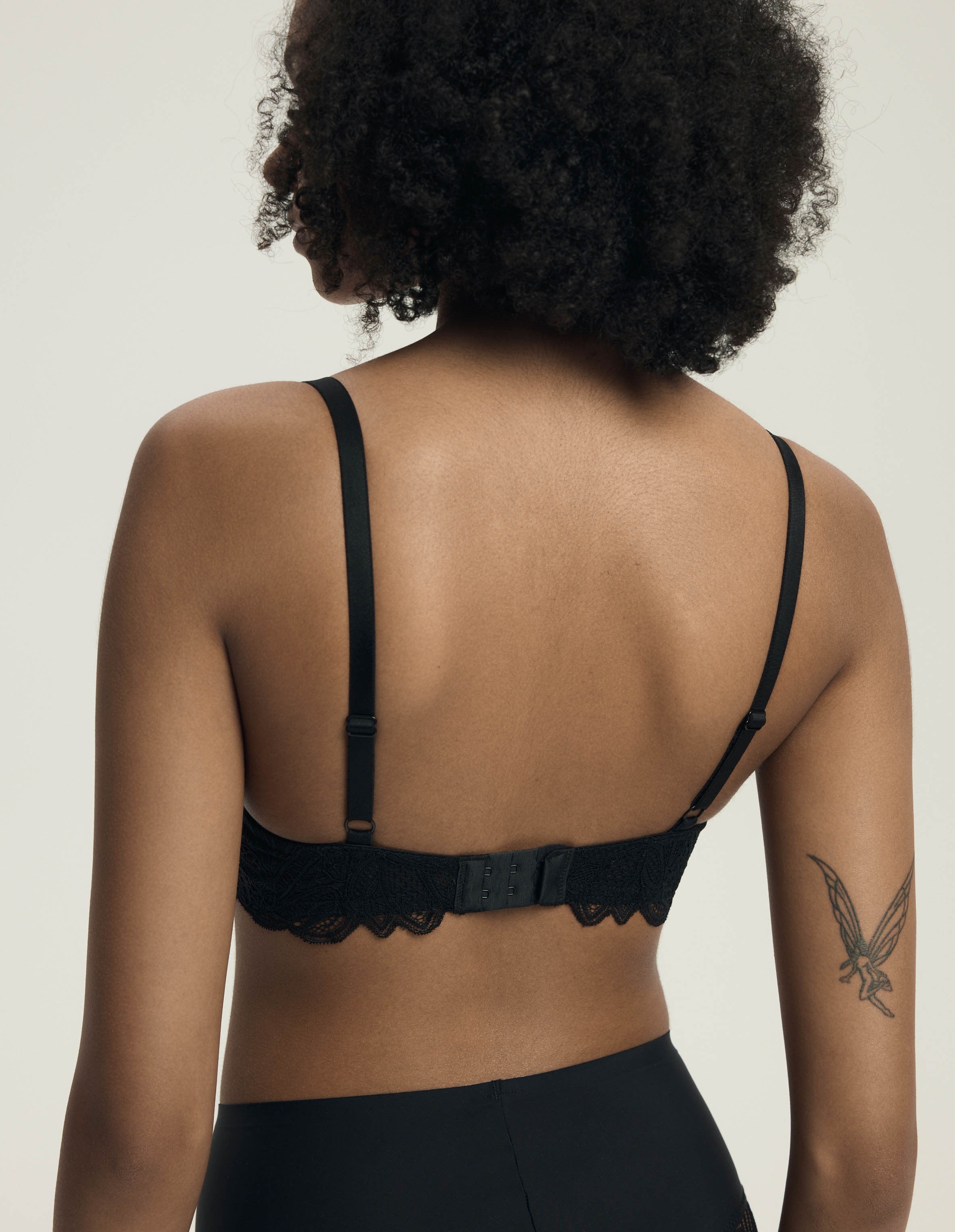 BIUSTONOSZ DELIS PUSH-UP 36121 CZARNY