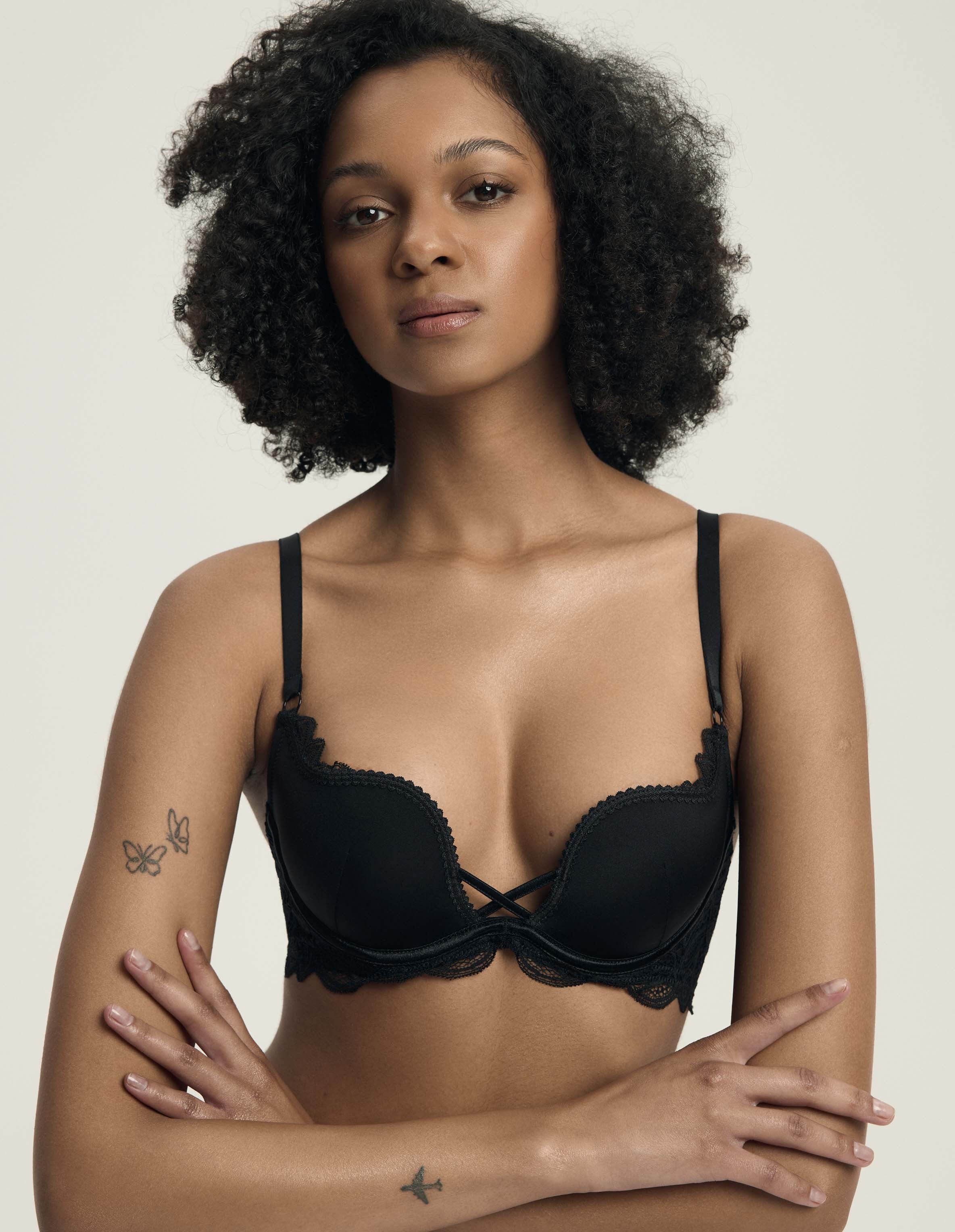 BIUSTONOSZ DELIS PUSH-UP 36121 CZARNY