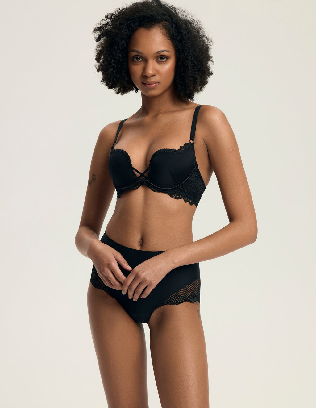 BIUSTONOSZ DELIS PUSH-UP 36121 CZARNY